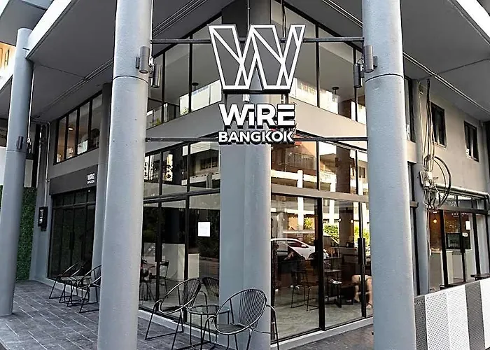 Отель Wire Prakanong